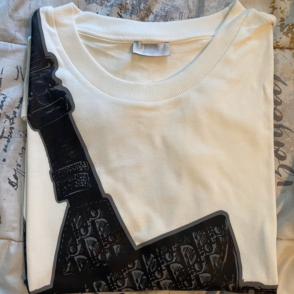 Christian Dior tee size L